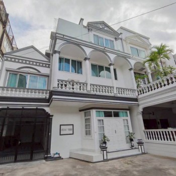 ให้เช่า #HomeOffice / บ้านเดี่ยวหรู สาทร – พระราม 3 เพิ่ง Renovate 3 ชั้น ติดถนนใหญ่สาธุประดิษฐ์ – พ