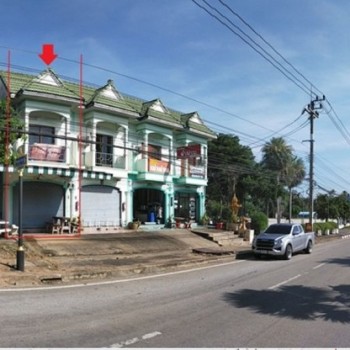 ขายอาคารพาณิชย์ ถ.สายสุราษฎร์ธานี-ตะกั่วป่า ต.เขาวง อ.บ้านตาขุน จ.สุราษฎร์ธานี