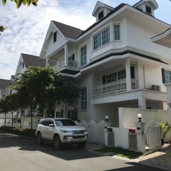T26-799 ให้เช่า บ้าน Fantasia Villa 3 ซอยสันติคาม14 (สุขุมวิท109) 85000 บาทต่อเดือน ห้องนอน 4 ห้อง ห