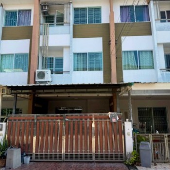 ขายทาวน์โฮม 3 ชั้นหลังใหญ่  เดอะ ทรัสต์ ซิตี้ งามวงศ์วาน 25 ต่อเติมครัว