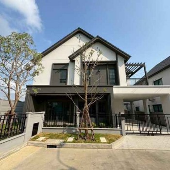 ให้เช่า บ้านเดี่ยว Centro บางนา ขนาด 300 ตร.ม. 4 ห้องนอน 5 ห้องน้ำ บ้านหลังมุม ใกล้ทางด่วน 100,000/เ