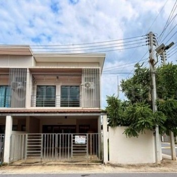 ทาวน์เฮ้าส์ รัชธานี 11 รังสิต คลอง 11 ธัญบุรี ปทุมธานี  (หลังมุม)