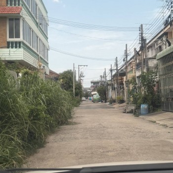 ขาย ที่ดินแปลงสวย ทําเลดี ถ. เอกชัย บางบอน บางขุนเทียน กํานันแม้น พระราม 2 ( ซอยเอกชัย 40/1 )