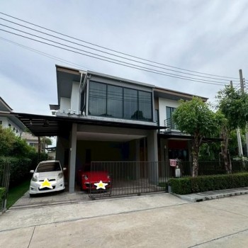 ขายบ้านเดี่ยว 2 ชั้นแปลงมุม 64 ตรว. 4 ห้องนอน บ้านลุมพินี สวนหลวง ถนนเฉลิมพระเกียรติ ร.9 ใกล้สวนหลวง