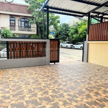 ให้เช่าบ้าน 2 ชั้น ติดตลาดบองมาร์เช่ 76 ตรว. 3 ห้องนอน สินพัฒนาธานี ถนนประชานิเวศน์ 1 ประชาชื่น