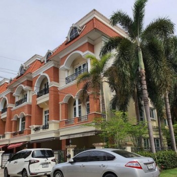 ให้เช่าทาวน์โฮม 3.5 ชั้นหลังมุม 3 ห้องนอน โครงการ Casa City ลาดพร้าว เลียบด่วนเอกมัย-รามอินทรา ซอยโย