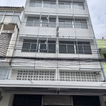 T26-389  ให้เช่า อาคารพาณิชย์ - 70000 บาทต่อเดือน กรุงเทพ ห้องนอน 1 ห้อง ห้องน้ำ 4 ห้อง ชั้นทั้งหมด 