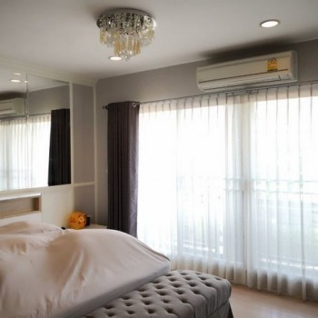 ให้เช่าทาวโฮม3ชั้น  โครงการบ้านกลางเมือง โชคชัย 4  ใกล้โรงพยาบาลเปาโล โชคชัย 4 คริสตัล พาร์ค CDC