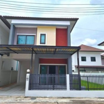 บ้านแฝด 2 ชั้นพานทองชลบุรี สภาพใหม่พร้อมเข้าอยู่ หมู่บ้านเมอร์ริเดียน พาร์ควิวล์ พานทอง ชลบุรี ราคาเ