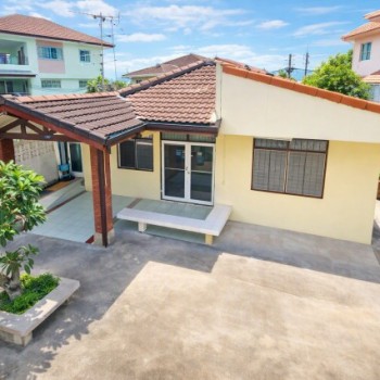 บ้านเดี่ยวชั้นเดียว 3 นอน 2 น้ำ  54ตร.ว.นวมินทร์93-99   ใกล้ฟู้ดแลนด์ นวมินทร์ 700 ม. 220 ตร.ม.ชอคโก