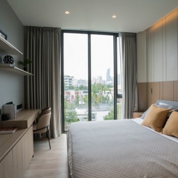 ให้เช่า คอนโด SKY Thonglor 25 ขนาด 50 ตร.ม. 1 ห้องนอน 1 ห้องน้ำ ตกแต่งครบ พร้อมแม่บ้าน 3 ครั้ง/สัปดา