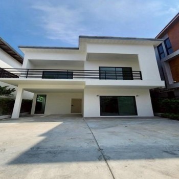 ให้เช่าบ้าน 2 ชั้น บ้านสร้างใหม่ ย่าน สุขุมวิท บางจาก ปุณณวิถี ซอยพึ่งมี 29 ใกล้ BTS บางจาก