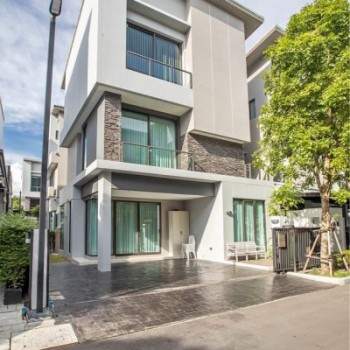 Central EastVille Chic Republicรามอินทรา เอกมัย-เกษตร สุคนธสวัสดิ์  ให้เช่าบ้านเดี่ยว 3ชั้น 4นอน 4น้