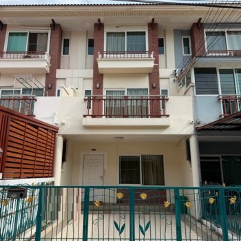 ให้เช่าทาวน์โฮม 3 ชั้น 4 ห้องนอน ศุภาลัย พาร์ควิลล์ รามอินทรา 23 Supalai Park Ville ใกล้ BTS สถานีลา