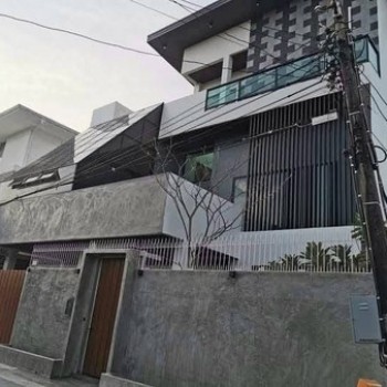 ขายดบ้านเดี่ยว ทำเลดี ซอยรัชดานิเวศน์ 16 ใกล้mrtห้วยขวาง ย่านห้วยขวาง 095-164-2956  ปุ้ย