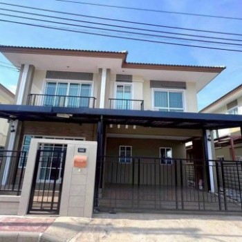ขายหมู่บ้านภัสสร เพลสทีจ ซอยพัฒนาการ 38  ย่านพัฒนาการ 095-164-2956