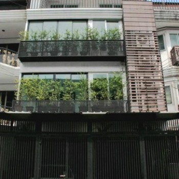 #ให้เช่าบ้าน 4 ชั้น ใจกลางอารีย์-พญาไท ซอยพหลโยธิน8 #เหมาะสำหรับทำAir-BNB ออฟฟิต  #ใกล้BTSอารีย์ 095