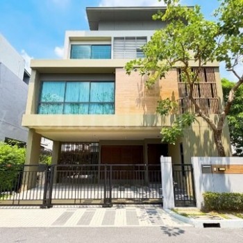 ขายด่วน บ้านเดี่ยว 3 ชั้น หลังกลาง หน้าบ้านไม่ชนใคร Grand Bangkok Boulevard ราชพฤกษ์-พระราม 5