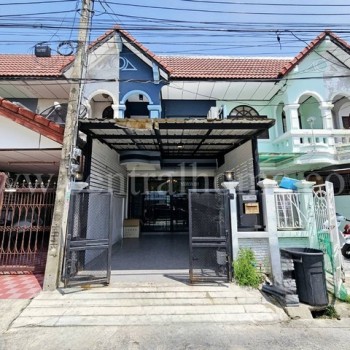 ขายด่วน ทาวน์เฮ้าส์ คู้บอน 27 รีโนเวทใหม่ พร้อมอยู่ ขายพร้อมผู้เช่า  