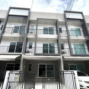 ให้เช่าทาวน์โฮม 3 ชั้น 3 ห้องนอน บ้านกลางเมือง สวนหลวง เฉลิมพระเกียรติ ร.9 ซอย 28 ตรงข้ามสวนหลวง