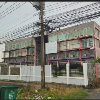 ให้เช่าโกดัง 3300 ตร.ม. ถนนสุวินทวงศ์ รถใหญ่เข้าใด้ เขตหนองจอก ( แยกเช่าใด้ )