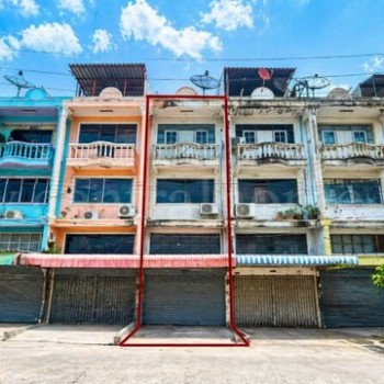 ลดด่วนพิเศษ อาคารพาณิชย์ 3 ชั้นครึ่ง เกษมสุวรรณ 5 ตรงข้ามวัดบางนมโค ราคาถูกมาก