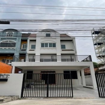ให้เช่า Home Office 3 ชั้น ซอยลาดพร้าว91 ใกล้ รถไฟฟ้าสถานีมหาดไทย