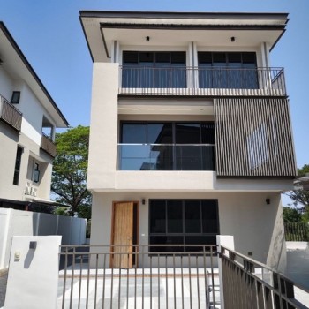 ขายบ้านเดี่ยว Luxury 3 ชั้น AQ Arbor สวนหลวง ร.9 – พัฒนาการ | หลังริม แปลงใหญ่ พร้อมอยู่