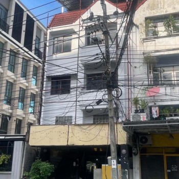 T26-044 ขาย อาคารพาณิชย์ อาคาร 4 ชั้น ไม่รวมชั้นลอย ถนนศรีวรา ใกล้ รร. บดินทรเดชา กรุงเทพ วังทองหลาง