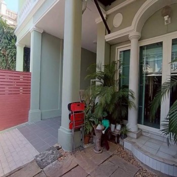 ให้เช่าทาวน์โฮม 2 ชั้น 29 ตร.ว. หมู่บ้านสุขุมวิทการ์เด้น ซิตี้ 2 ซอยสุขุมวิท 54 ใกล้ BTS อ่อนนุช