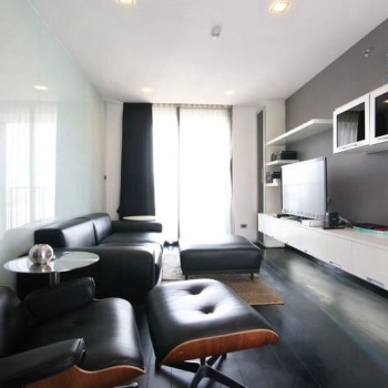 ขายด่วนคอนโดสุขุมวิท The Alcove Thonglor ทองหล่อ 10 ชั้น 11 เฟอร์นิเจอร์ เครื่องใช้ไฟฟ้าครบ ใกล้ BTS