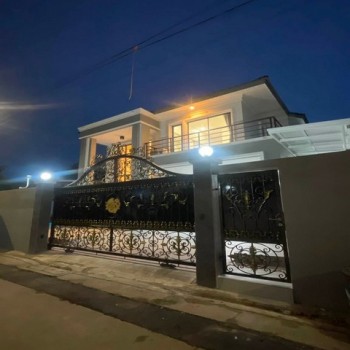 ให้เช่าบ้านเดี่ยว 2 ชั้น 330 ตรม. สุขุมวิท 77 (อ่อนนุช 46) พร้อมสระว่ายน้ำส่วนตัว เฟอร์ครบ พร้อมเข้า