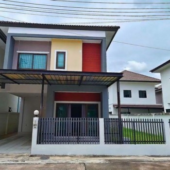 ขายบ้านแฝดสวย 2 ชั้น พานทอง พื้นที่ 45 ตร.วา  3นอน 3น้ำ พร้อมเข้าอยู่ ใกล้นิคมอมตะนคร