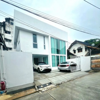 ขาย บ้านเดี่ยว 2 ชั้น ซอย รัชดา 32 บ้านรีโนเวทใหม่ Minimal style ตกแต่งพร้อมเข้าอยู่ ใกล้MRTลาดพร้าว