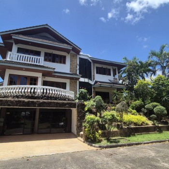 ขายบ้านเดี่ยว 3 ชั้น หมู่บ้านปรางทอง ทำเลดี จังหวัดภูเก็ต