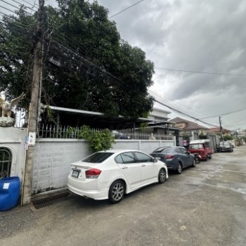 ขายที่ดินพร้อมสิ่งปลูกสร้าง ลาดพร้าว 87 แยก 20 ทำเลดีมาก