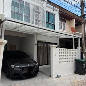 P760 ให้เช่า ทาวน์เฮ้าส์ 2 ชั้น 4 ห้องนอน ซอยสุขุมวิท 48 ตกแต่งสวยพร้อมเข้าอยู่