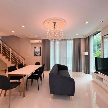 P761 ให้เช่าบ้าน 3 ชั้น โครงการ บ้านกลางเมือง คลาสเซ่ เอกมัย-รามอินทรา Baan Klang Muang Classe Ekkam