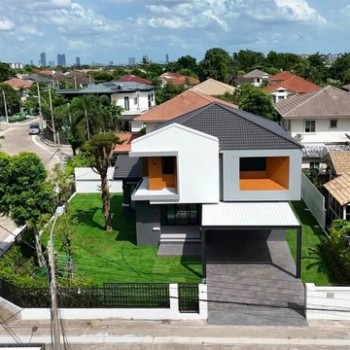 บ้านรีโนเวทใหม่ โครงการ ชัยพฤกษ์ บางบัวทอง  หลังมุมตกเเต่งใหม่     โครงการครบครัน ทำเลติดถนนบางกรวย-