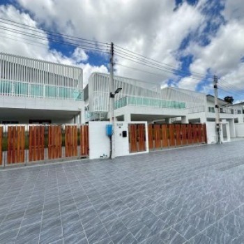 Pool Villa บ้านเช่าพร้อมสระว่ายน้ำส่วนตัว สไตล์ Luxury (ว่าง 2 หลัง)