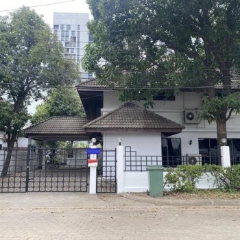ให้เช่าบ้านเดี่ยว 140 ตรว. เหม่งจ๋าย ประชาอุทิศ รัชดา ใกล้เลียบด่วน-รามอินทรา เหมาะทำออฟฟิศ หรืออยู่