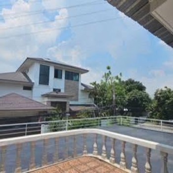 ให้เช่าบ้านเดี่ยว 2 ชั้น 77.3 ตร.ว. หมู่บ้านอยู่เจริญ 542 ประชาราษฏร์บำเพ็ญ 24 ใกล้ MRT ห้วยขวาง