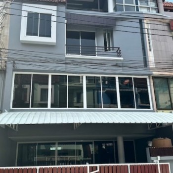 BH4318 ให้เช่าโฮมออฟฟิศ 4 ชั้น 350 ตารางเมตร ลาดพร้าว 80 เหม่งจ๋าย รีโนเวทใหม่ จดทะเบียนบริษัทได้ ไม