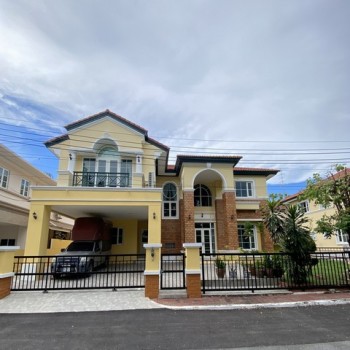 ให้เช่าบ้านเดี่ยว 2 ชั้น 122 ตรว. 5 ห้องนอน หมู่บ้านนันทวัน พระราม 9-อ่อนนุช Nantawan Rama 9-Onnut ซ