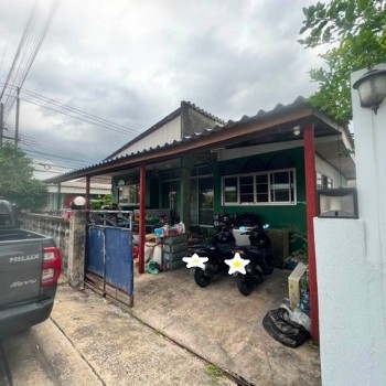 ขายที่ดินพร้อมสิ่งปลูกสร้าง 51 ตรว. หมู่บ้านจิรัฐติกร 7 ซอยประเสริฐมนูกิจ 14 เกษตรนวมินทร์