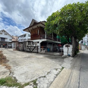 T26-1134 ขาย ที่ดิน ที่ดิน 421 ตร.วา พร้อมสิ่งปลูกสร้าง ซอยลาดพร้าว 80 ใกล้กับ ใกล้ MRT ลาดพร้าว 71 