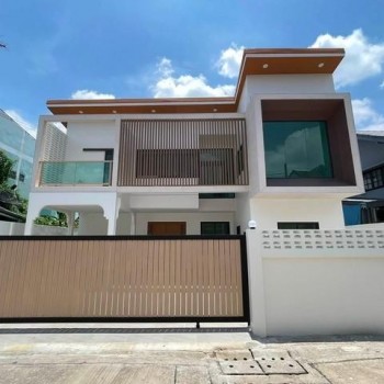 HS 2039 ขายบ้านเดี่ยว 2 ชั้น 59 ตรว. 5 ห้องนอน ลาดพร้าว 87 ย่านเลียบด่วน รีโนเวทพร้อมอยู่ ใกล้ CDC