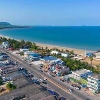 ทรัพย์น่าซื้อบอกต่อราคาดีคุยง่าย ปะทิวใกล้หาดสวยทุ่งวัวแล่น ขายที่ดินติดทะเลวิวหลักล้านแปลงเล็กหายาก