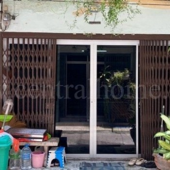 อาคารพาณิชย์ 3 ชั้น ซอยอิสรภาพ 30,32 ใกล้ MRT สถานีแยกไฟฉาย