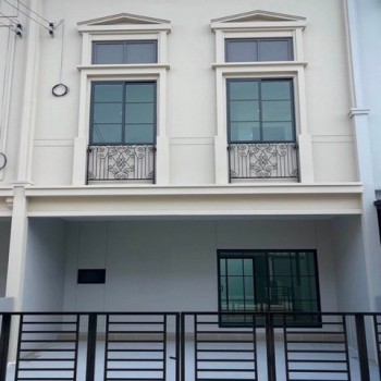 ให้เช่าทาวน์โฮม 2 ชั้น 4 ห้องนอน สิริเพลส พัฒนาการ Siri Place Pattanakarn เฉลิมพระเกียรติ ร.9 ซอย 48